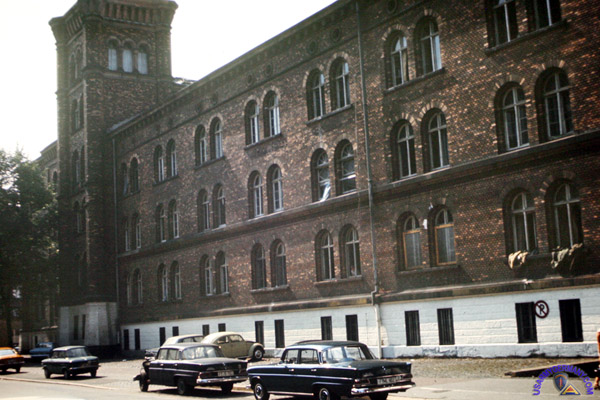 Stuttgart single soldier housing